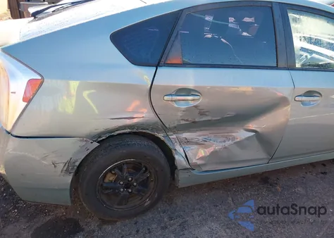 2013 Toyota Prius Two z USA, uszkodzony, nr VIN JTDKN3DU8D5620032